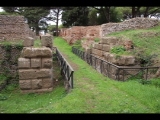 07914 ostia - regio iv - insula i - mura repubblicane - porta laurentina - bli ri nordwesten - 01-2024.jpg